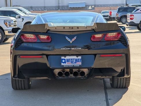 Used 2017 Chevrolet Corvette Stingray Coupe w/ 1LT image 5