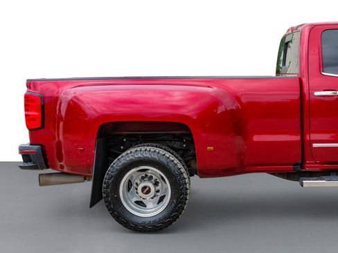 Used 2019 GMC Sierra 3500 Denali w/ Duramax Plus Package AWD/4WD image 6