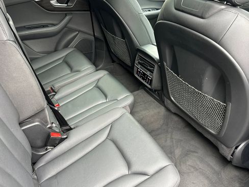 Used 2023 Audi Q7 3.0T Prestige w/ Prestige Package image 29
