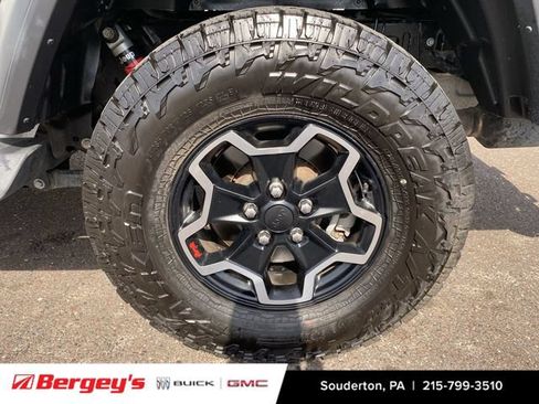 Used 2020 Jeep Gladiator Sport w/ Quick Order Package 24S AWD/4WD image 37