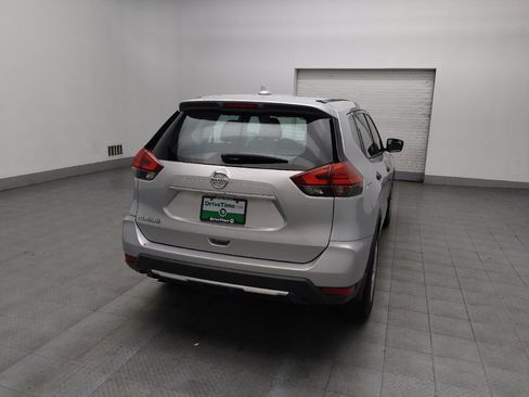 Used 2017 Nissan Rogue S image 7
