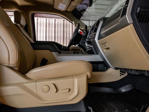 Used 2020 Ford F250 Lariat w/ Lariat Ultimate Package image 31