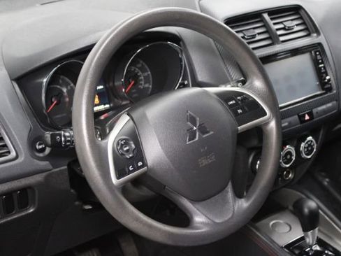 Used 2018 Mitsubishi Outlander Sport ES image 10