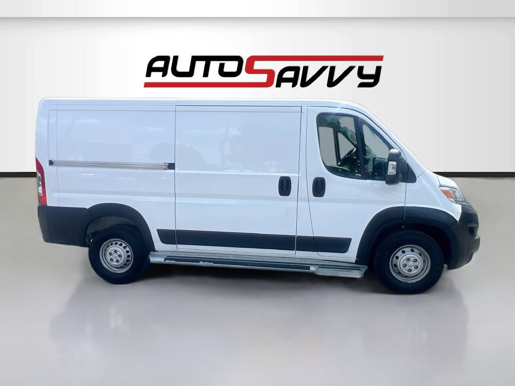 Used 2025 RAM ProMaster 2500 w/ U-Haul Equipment Group FWD image 8