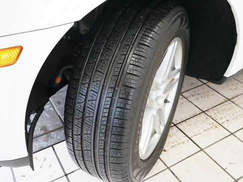 Used 2018 Porsche Macan image 58