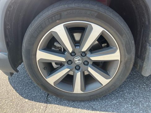 Used 2023 Honda Pilot Touring image 31
