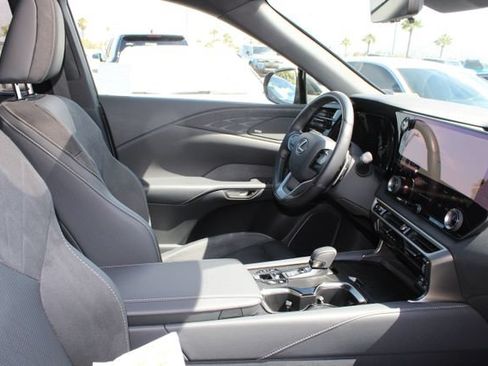 Certified 2025 Lexus RX 450h AWD w/ Convenience Package image 5