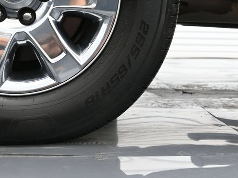 Used 2013 Ford F150 XLT w/ XLT Chrome Pkg RWD image 40