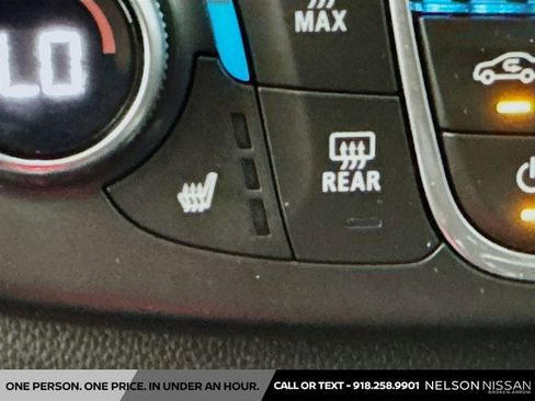 Used 2020 Chevrolet Traverse RS w/ LPO, Floor Liner Package FWD image 21
