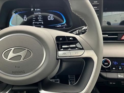 New 2025 Hyundai Elantra Sport image 21