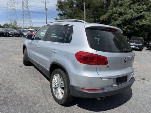 Used 2016 Volkswagen Tiguan SE FWD image 6