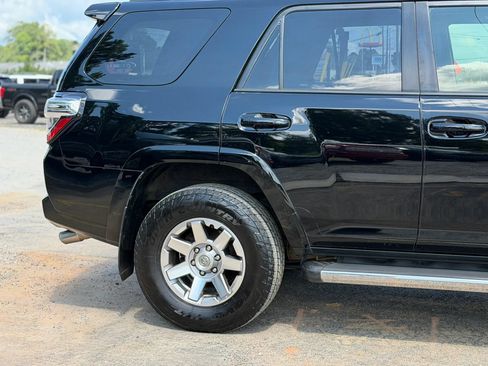 Used 2014 Toyota 4Runner Trail AWD/4WD image 10
