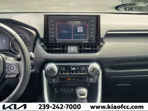 Used 2021 Toyota RAV4 XLE FWD image 16