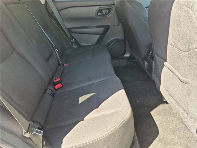 Used 2024 Nissan Rogue S AWD/4WD image 19