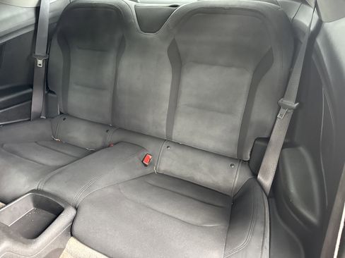 Used 2017 Chevrolet Camaro LT w/ Technology Package RWD image 10
