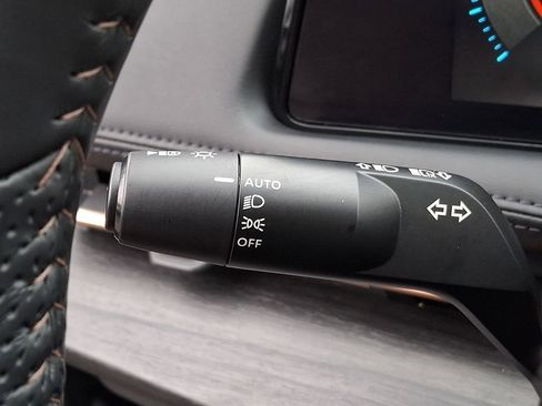 Used 2024 Nissan Ariya AWD image 22