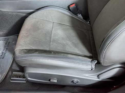 Used 2022 Dodge Challenger SRT Hellcat image 27