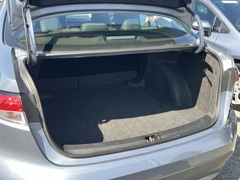 Used 2025 Toyota Corolla LE FWD image 22