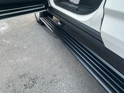 Used 2023 Chevrolet Suburban Premier w/ Max Trailering Package image 10