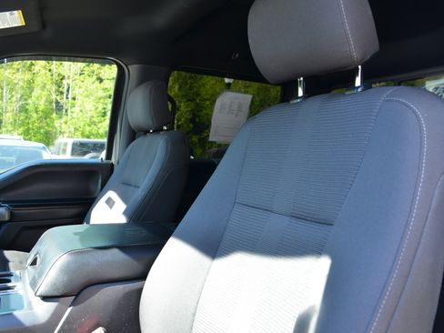 Used 2016 Ford F150 XLT w/ Equipment Group 302A Luxury AWD/4WD image 22
