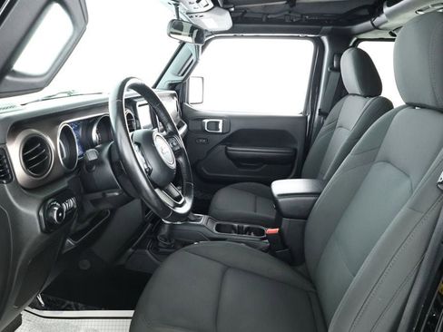 Used 2020 Jeep Wrangler Unlimited Sport S image 17