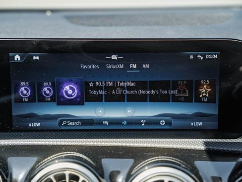 Used 2025 Mercedes-Benz CLA 250 4MATIC image 21