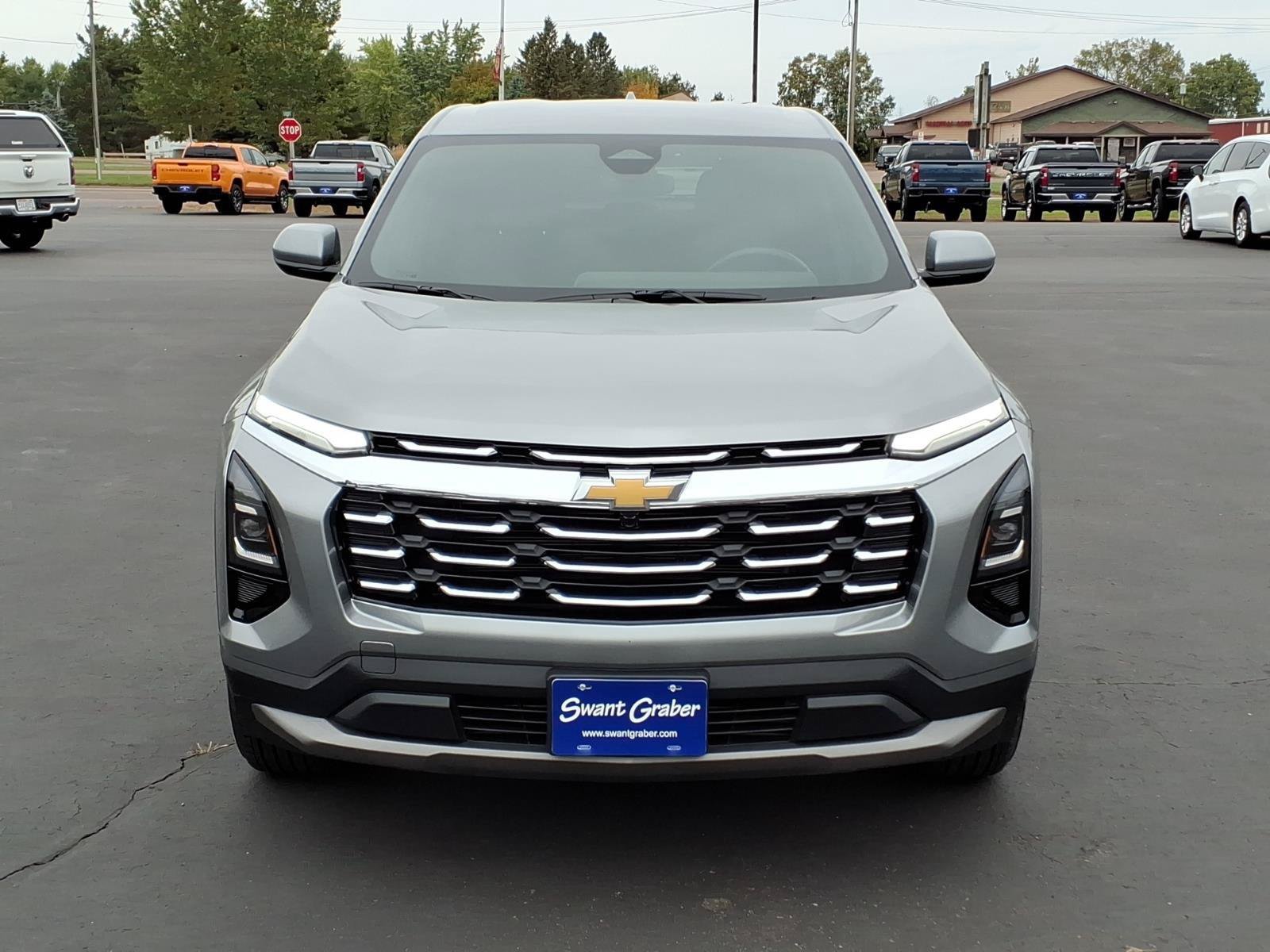 Used 2025 Chevrolet Equinox LT AWD/4WD image 9