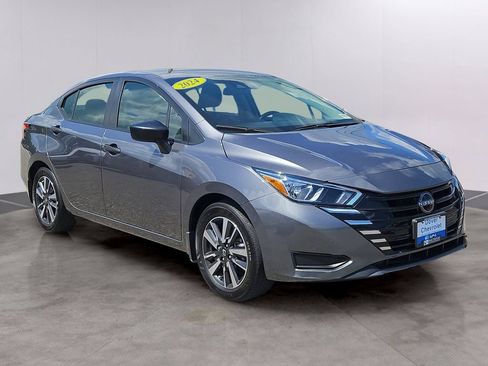 Used 2024 Nissan Versa S w/ S Plus Package FWD image 3