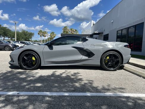 Used 2024 Chevrolet Corvette Stingray Premium Cpe w/ 3LT RWD image 4