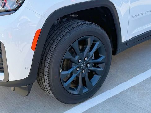 New 2026 Jeep Grand Cherokee Limited AWD/4WD image 8