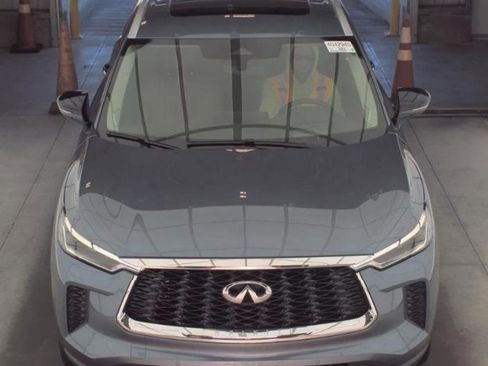 Certified 2023 INFINITI QX60 Sensory w/ Vision Package AWD/4WD image 3