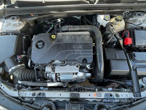 Used 2024 Chevrolet Malibu LT image 26