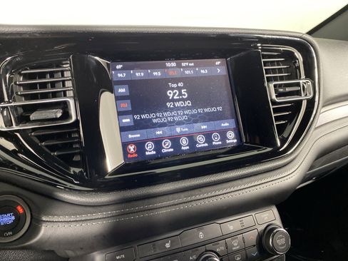 Used 2023 Dodge Durango SXT w/ SXT Blacktop Group AWD/4WD image 29