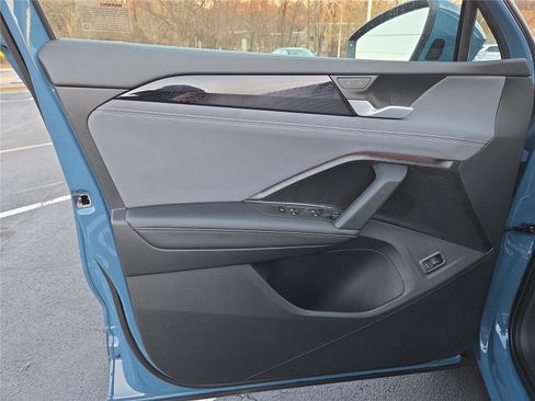 New 2026 Volkswagen Tiguan SE image 12