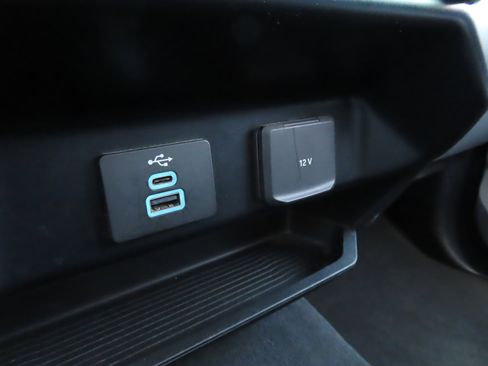 Used 2024 Ford F250 XLT image 27