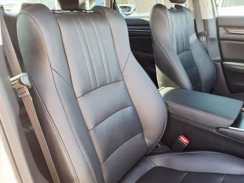 Used 2019 Honda Accord EX-L image 12