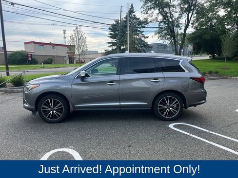Used 2018 INFINITI QX60 Luxe w/ Deluxe Technology Package AWD/4WD image 4