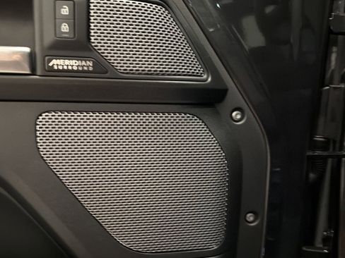 Used 2024 Land Rover Defender 110 Carpathian Edition image 20