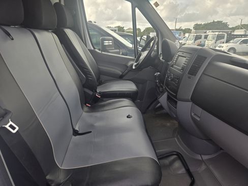 Used 2014 Mercedes-Benz Sprinter 3500 image 6