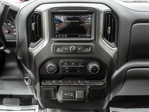 Used 2025 Chevrolet Silverado 1500 W/T RWD image 16