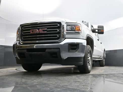 Used 2019 GMC Sierra 2500 4x4 Crew Cab image 40