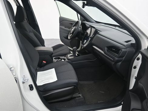 Used 2025 Subaru Forester Premium w/ Convenience Package #1 AWD/4WD image 19