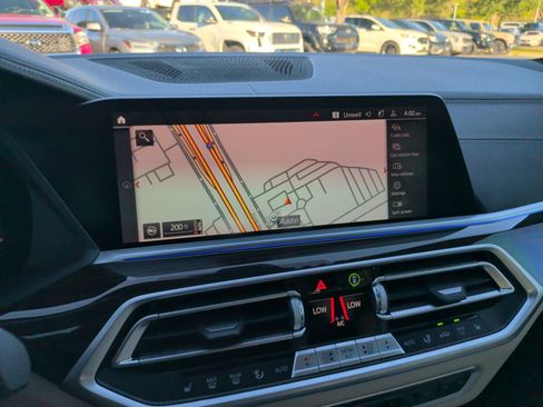 Used 2021 BMW X5 xDrive40i w/ Premium Package image 20