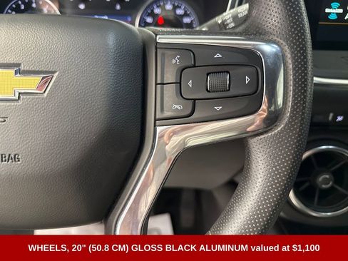 Used 2023 Chevrolet Blazer LT w/ Convenience Package FWD image 4