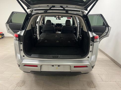 Used 2025 Nissan Pathfinder SL image 20