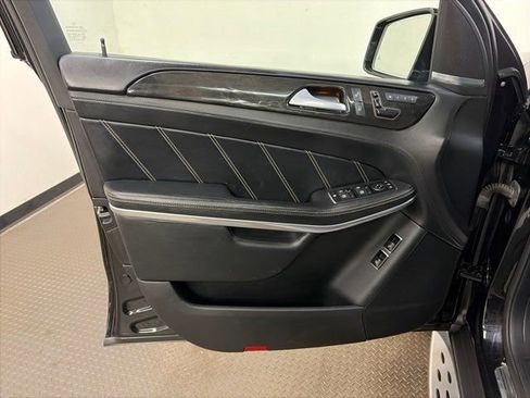 Used 2015 Mercedes-Benz GL 63 AMG 4MATIC image 14