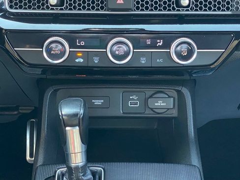 Used 2022 Honda Civic Sport image 21