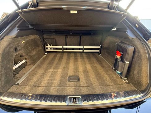 Used 2022 Bentley Bentayga Speed image 29