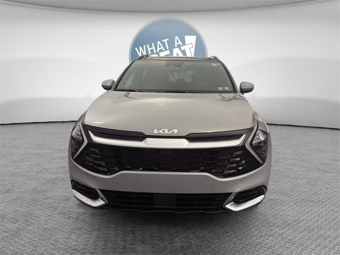 Used 2025 Kia Sportage SX image 8