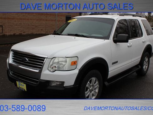 Used 2007 Ford Explorer XLT image 2